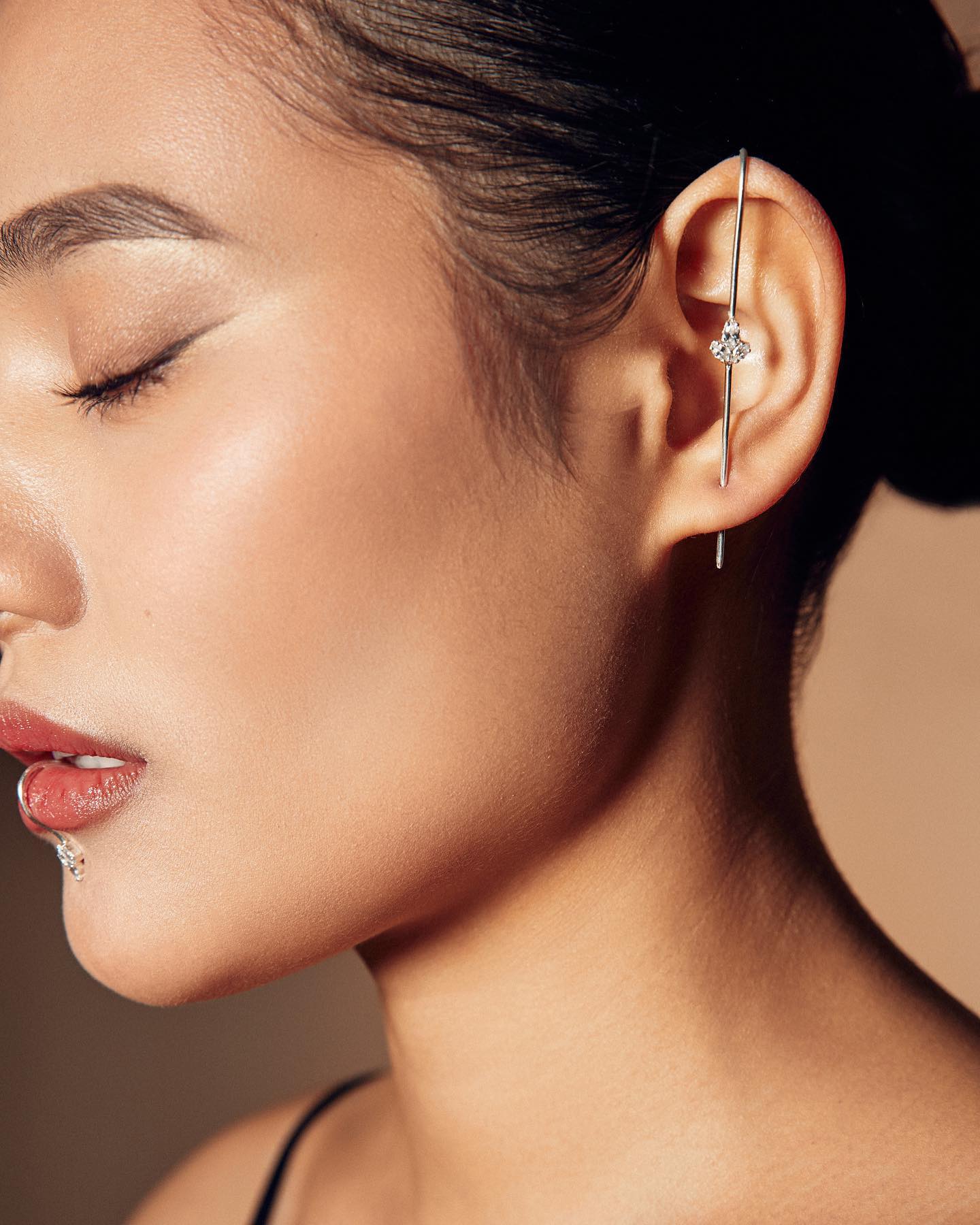 LEAF pin ear cuff with stones